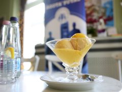 Szeged, ÁGOTA Futás, fagyi, fagylalt, Reök cukrászda
