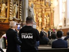 Szeged, történelmi emlékpont, Alsóvárosi Ferences Templom, kolostor, templom, felavatták, tábla