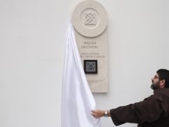 Szeged, történelmi emlékpont, Alsóvárosi Ferences Templom, kolostor, templom, felavatták, tábla