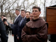 Szeged, történelmi emlékpont, Alsóvárosi Ferences Templom, kolostor, templom, felavatták, tábla