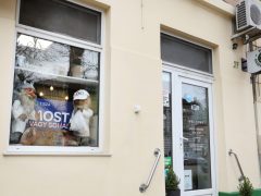 Szeged, Petőfi sgt., Burek pékség, Tisza Párt, választás, tábla, politika