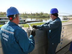 Szeged, Alsó-Tisza-vidéki Vízügyi Igazgatóság, ATIVIZIG, mobilgát, mobil árvízvédelmi fal, szerelési gyakorlat