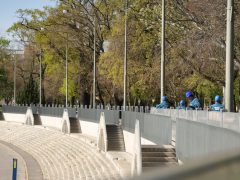 Szeged, Alsó-Tisza-vidéki Vízügyi Igazgatóság, ATIVIZIG, mobilgát, mobil árvízvédelmi fal, szerelési gyakorlat