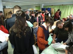 Szeged, Országgyűlési választás, választás, 2026. április 12., átszavazók, szavazás, szavazók, Radnóti Miklós Gimnázium