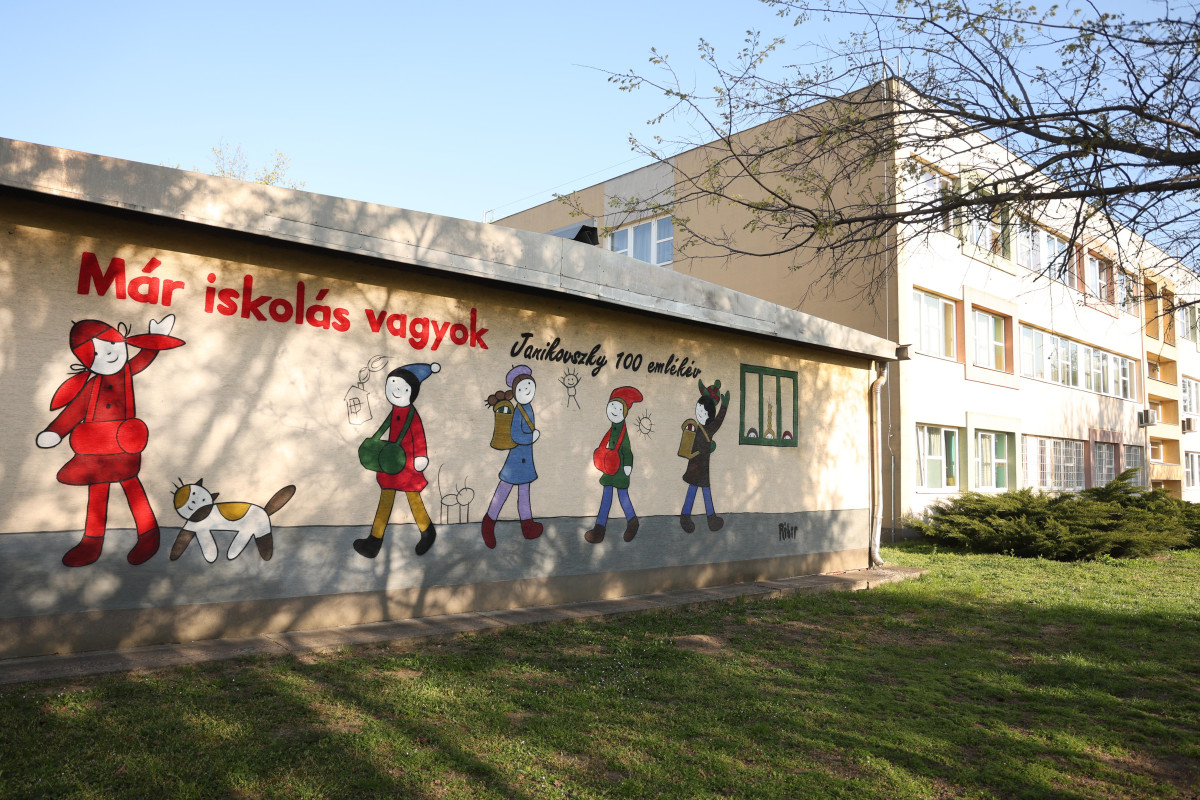 Szeged, Janikovszky Éva, mese, graffiti, Janikovszky Éva Általános Iskola
