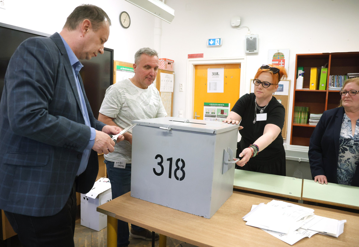 Szeged, Országgyűlési választás, választás, 2026. április 12., urnabontás, Gregor József Általános Iskola, szavazás, szavazatok