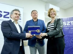 Szeged, Szegedi Tudományegyetem, Szülészeti és Nőgyógyászati Klinika, Női Klinika, klinika, egészségügy, Foeto-Maternalis Centrum, Ambulancia, átadó