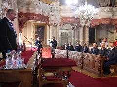 Szeged, Stumpf Péter, Gajda Attila, városháza, átvette, országgyűlési képviselő, megbízólevél