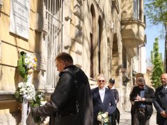 Szeged, Janikovszky Éva, 100. éves, évforduló, koszorúzás, emléktábla
