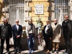 Szeged, Janikovszky Éva, 100. éves, évforduló, koszorúzás, emléktábla