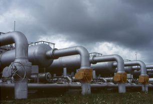 Kőolaj. Mol. Energia.