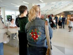 Szeged, Keze nyomán aranyvirág, kiállítás, Agóra, Fetter Ferencné Boha Mária, Népművészet Mestere, népművészet