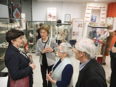 Szeged, Keze nyomán aranyvirág, kiállítás, Agóra, Fetter Ferencné Boha Mária, Népművészet Mestere, népművészet