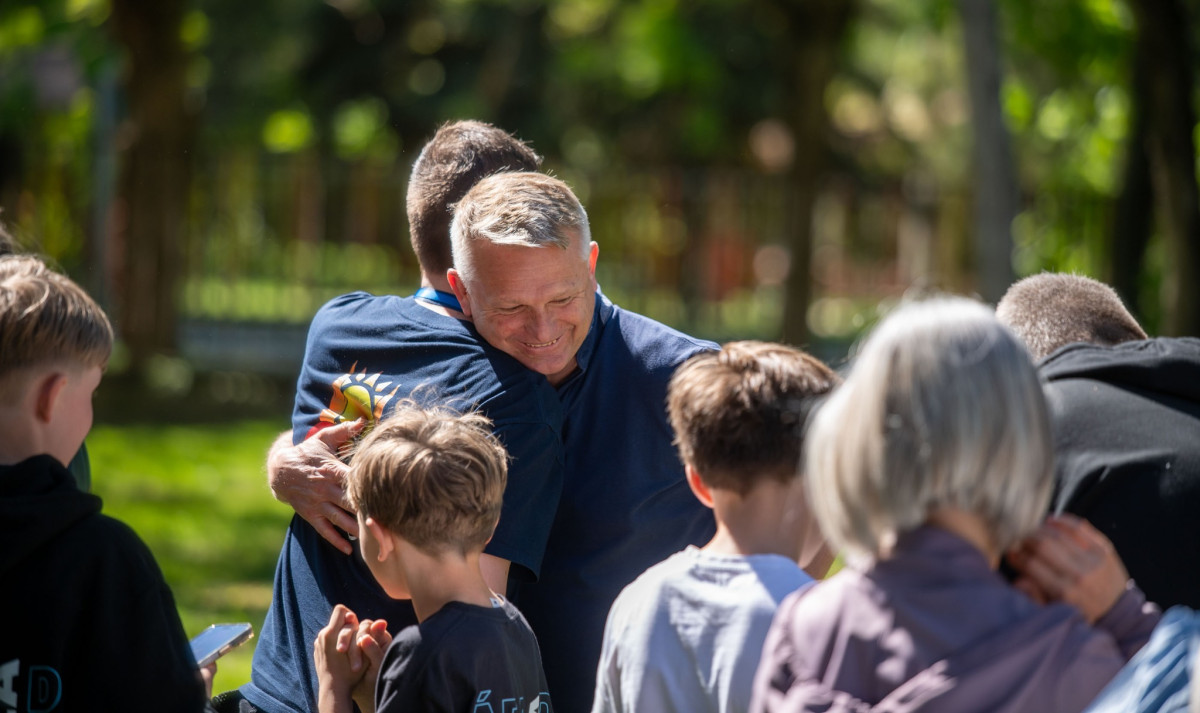Önkénteseivel zárta a kampányt Gajda Attila