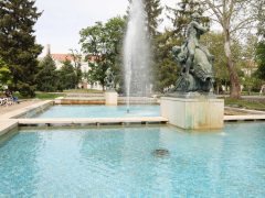 Szeged, Széchenyi tér, szökőkút, tavasz, időjárás, turizmus