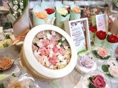 Szeged, virág, virágcsokor, Mars téri piac, piac, ballagás, Anyák napja