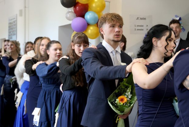Szeged, ballagás, iskola, Gábor Dénes Technikum és Szakgimnázium, Gábor Dénes iskola