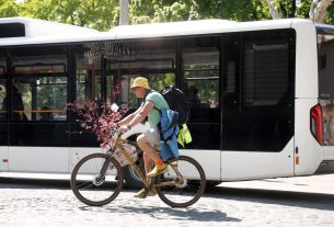 Szeged, kerékpáros, kerékpár, közlekedés, busz
