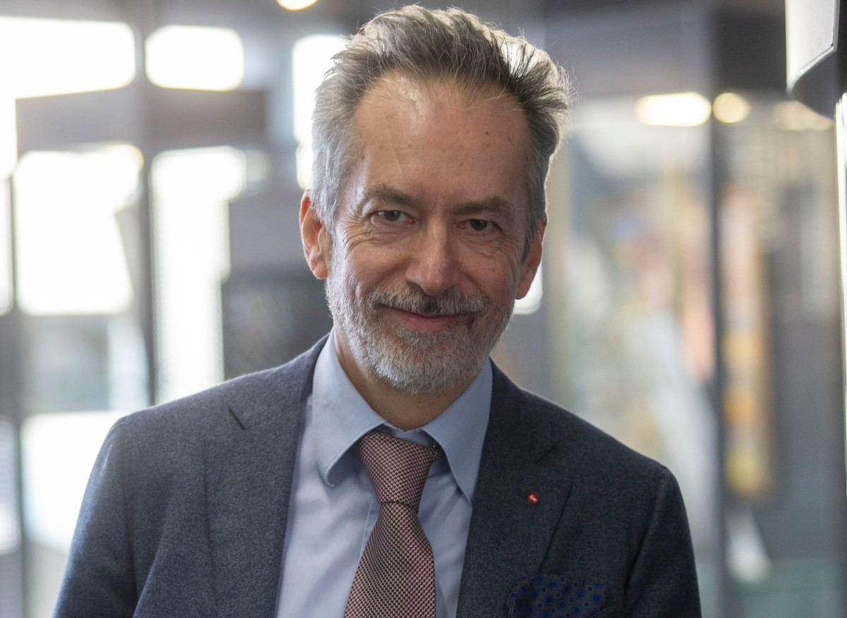 Magyar orvos nyerte el a Spirit of Excellence díjat. Fotó: Bács-Kiskun Vármegyei Oktatókórház hivatalos FB
