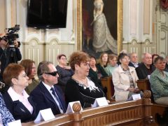 Szeged, Botka László, átadás, városháza, nyugdíjas szervezetek, önkormányzati támogatás