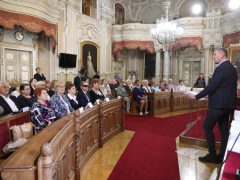 Szeged, Botka László, átadás, városháza, nyugdíjas szervezetek, önkormányzati támogatás