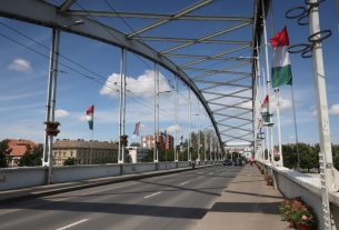 Szeged, Borfesztivál, Szeged Napja, muskátli, Belvárosi híd