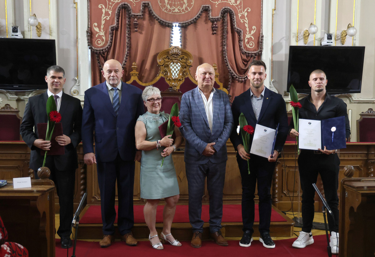 Szeged, Szeged Sportolója, alkotói támogatás, átadás, városháza