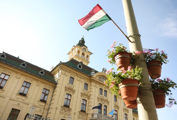 Szeged, ünnepi közgyűlés, Szeged Napja, Széchenyi tér, városháza, Krasznahorkai László, Nobel-díjas író, díszpolgár, Pro Urbe-díj, Szegedért Emlékérem, Botka László