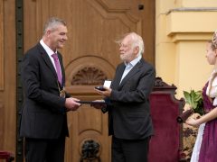 Szeged, ünnepi közgyűlés, Szeged Napja, Széchenyi tér, városháza, Krasznahorkai László, Nobel-díjas író, díszpolgár, Pro Urbe-díj, Szegedért Emlékérem, Botka László