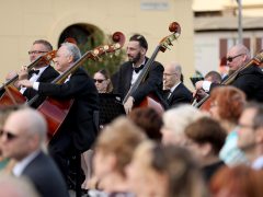 Szeged, ünnepi közgyűlés, Szeged Napja, Széchenyi tér, városháza, Krasznahorkai László, Nobel-díjas író, díszpolgár, Pro Urbe-díj, Szegedért Emlékérem, Botka László