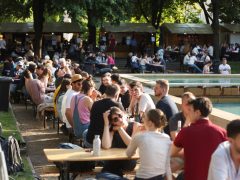 Szeged, Borfesztivál, második nap, Széchenyi tér, bor