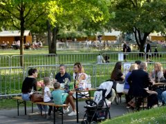 Szeged, Borfesztivál, második nap, Széchenyi tér, bor