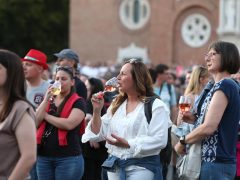 Szeged, Szeged Napja, Dóm Téri Kavalkád, Dóm tér, Rúzsa Magdi, koncert