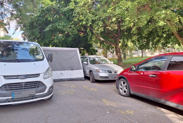 Szeged, meghalt, férfi, Tápai utca, helyszínelés, rendőrök