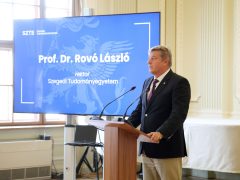 Szeged, Szegedi Tudományegyetem, SZTE, egyetem, Pedagógusnap, díjátadó, ünnepség