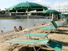 Szeged, strandszezon, strand, Lapos, szabadstrand, fürdés, napozás, nyár, meleg, Tisza, Tisza part, folyó