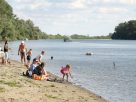 Szeged, strandszezon, strand, Lapos, szabadstrand, fürdés, napozás, nyár, meleg, Tisza, Tisza part, folyó