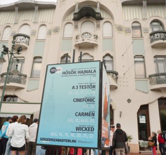 Szeged, Szegedi Szabadtéri Játékok, születésnapi parti, 95 éves, Reök palota