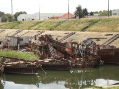 Szeged, uszályok, medencés kikötő, téli kikötő, vasút, Tisza, folyó, hajó forgalom, BYD, beruházás