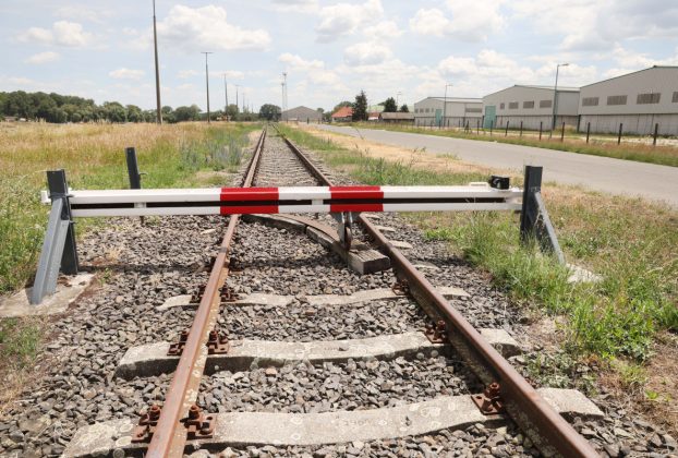 Szeged, uszályok, medencés kikötő, téli kikötő, vasút, Tisza, folyó, hajó forgalom, BYD, beruházás