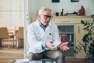 Prof. Dr. Gyulai Rolland tanszékvezető egyetemi tanár, az SZTE Bőrgyógyászati és Allergológiai Klinika igazgatója. Fotó: Miskolci Dávid.