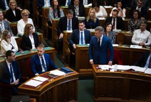 Tisza Párt. Képviselők. Politika. Fotó: Tisza Párt hivatalos FB