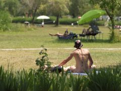 Szeged, hőségriadó, nyár, kánikula, meleg, hőség, napsütés, időjárás, Sziki, Sziksósfürdő Naturista Strand, nudi, nudista, nudista strand, tó, fürdőzés, napozás, kemping