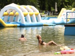 Szeged, hőségriadó, nyár, kánikula, meleg, hőség, napsütés, időjárás, Sziki, Sziksósfürdő, strand, fürdőzés, medence, lángos