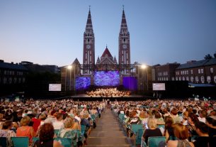Szeged, Ajándékkoncert, Szegedi Szabadtéri Játékok, Dóm tér, koncert, Szegedi Szimfónikusok, kultura