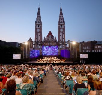 Szeged, Ajándékkoncert, Szegedi Szabadtéri Játékok, Dóm tér, koncert, Szegedi Szimfónikusok, kultura