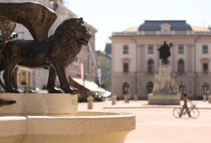Szeged, nyár, kánikula, meleg, hőség, hőségriadó, belváros, ivókút, kút, víz, ivóvíz