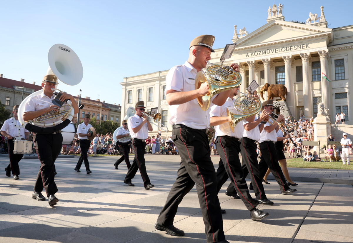 Szeged, Katonazenekari Fesztivál, katonazenekar, katona, zenekar, honvédség, koncert, Móra park