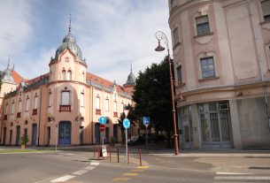 Szentes, Tóth József színház, színház, vígadó
