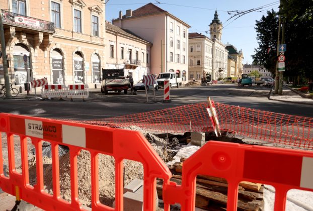 Szeged, Széchenyi tér, felújítás